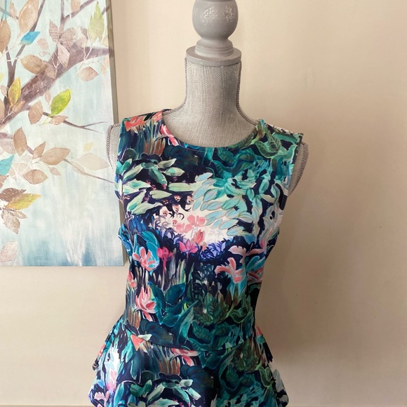 H&M MULTI COLOR FIT & FLARE SLIP ON SLEEVELESS TOP SIZE MEDIUM🌟EUC🌟 - Picture 2 of 10